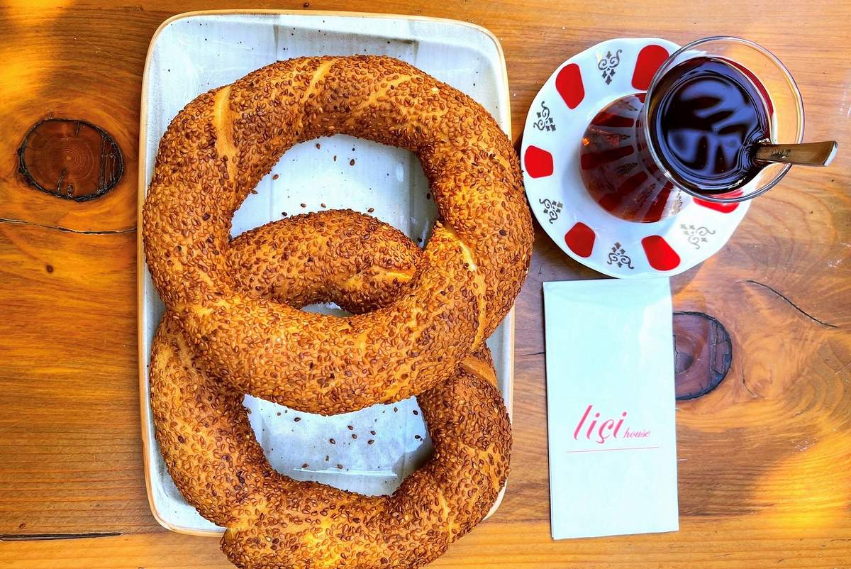 Liçi House’dan ekşi mayalı simit  